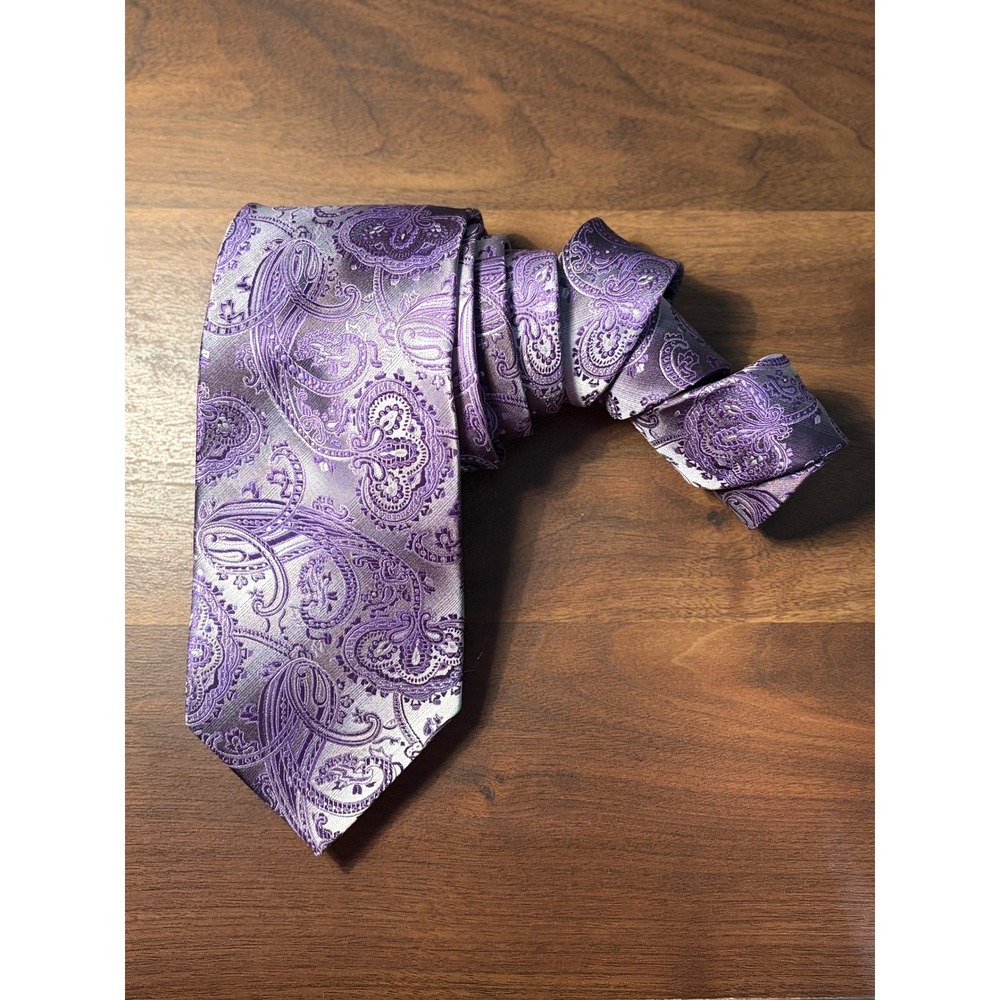 Stacy Adams Purple Paisley Signature Gold Necktie Mens OS Excellent